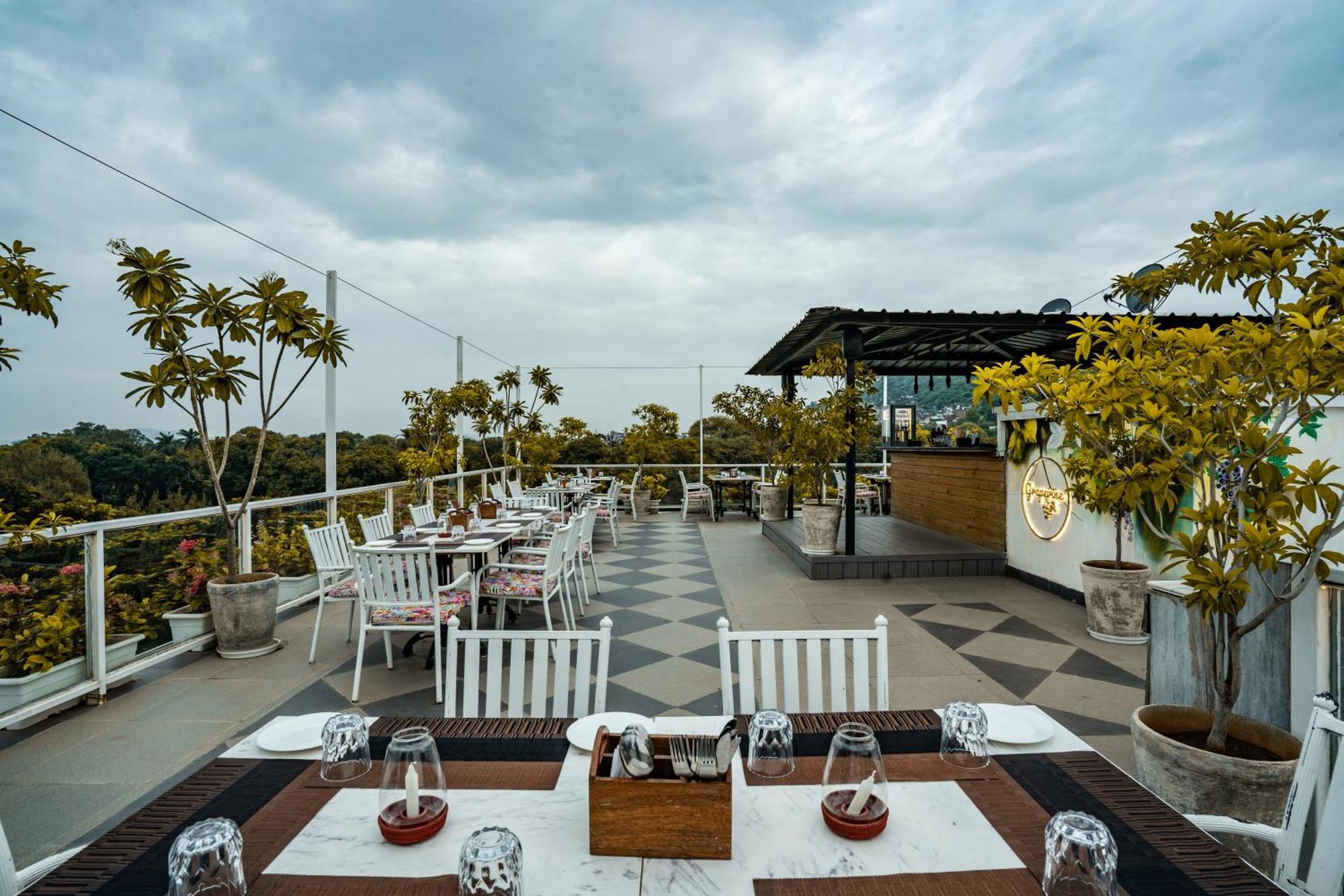 Tripli Hotels Shiv Villas Udaipur Exterior foto
